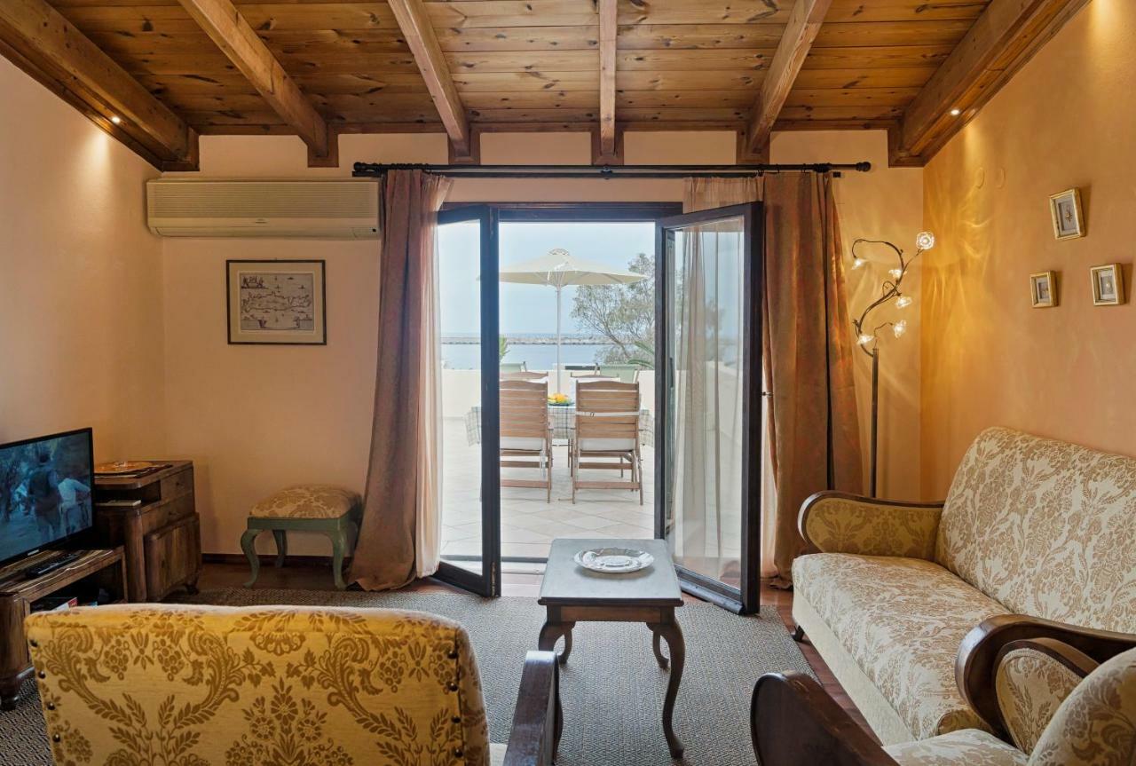 Elois Suites 레팀노 외부 사진